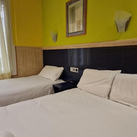 Pension Izar Bat Guesthouse San Sebastián Zewnętrze zdjęcie