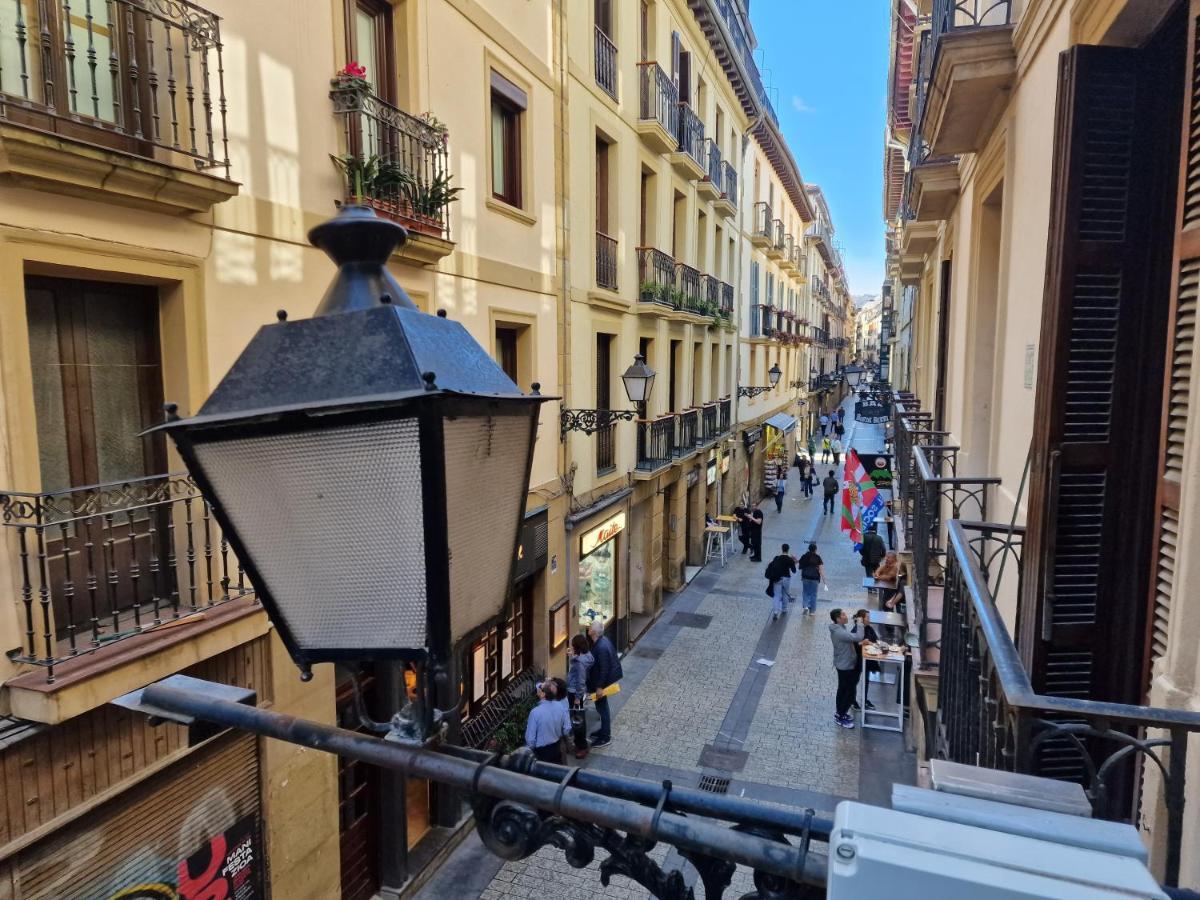 Pension Izar Bat Guesthouse San Sebastián Zewnętrze zdjęcie