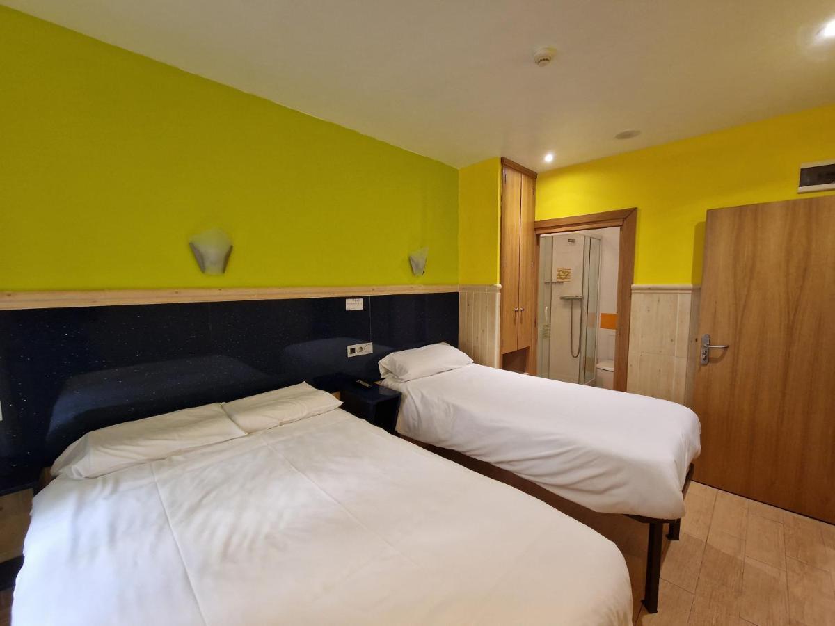 Pension Izar Bat Guesthouse San Sebastián Zewnętrze zdjęcie