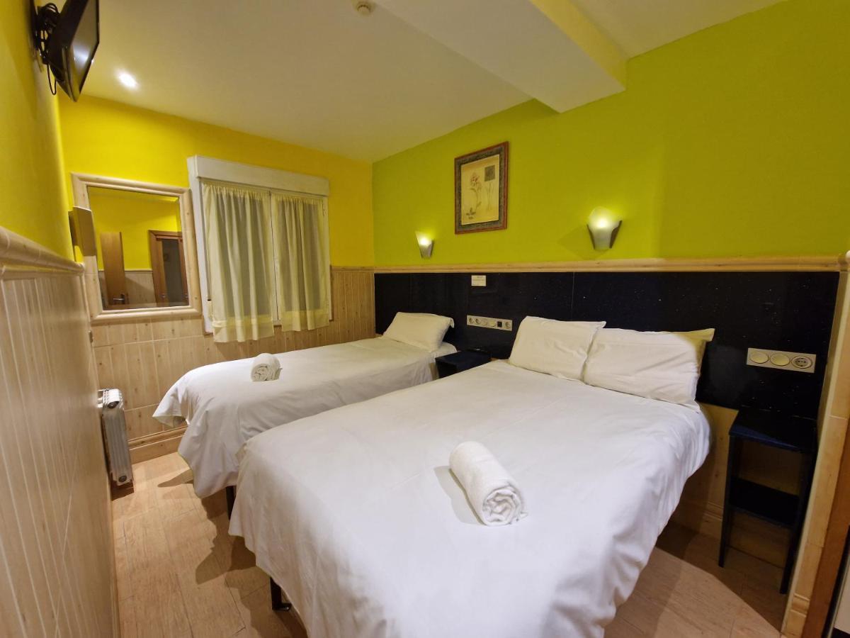Pension Izar Bat Guesthouse San Sebastián Zewnętrze zdjęcie