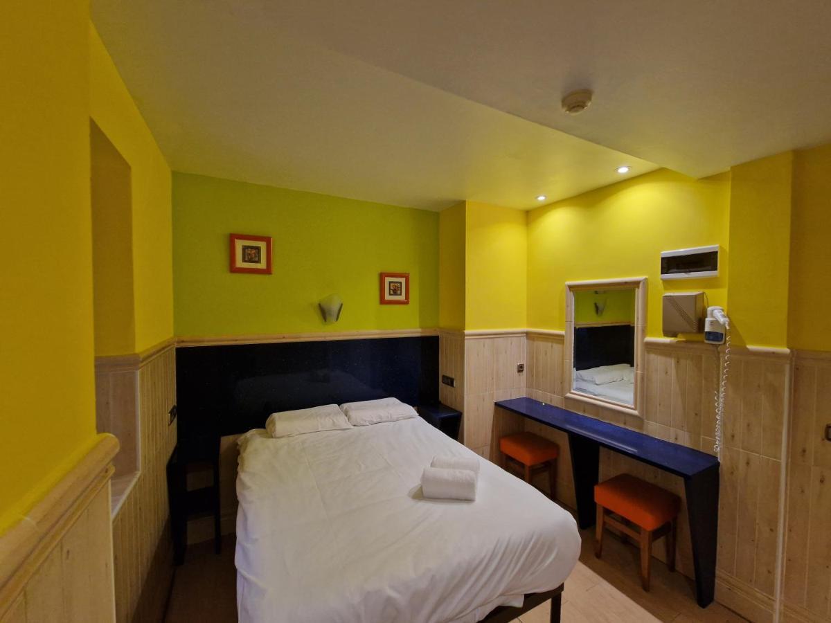 Pension Izar Bat Guesthouse San Sebastián Zewnętrze zdjęcie