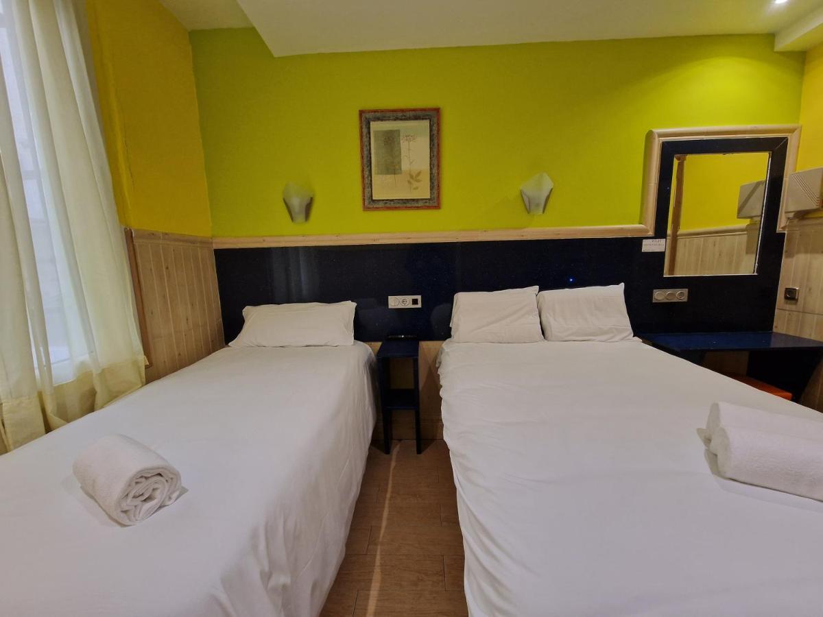 Pension Izar Bat Guesthouse San Sebastián Zewnętrze zdjęcie