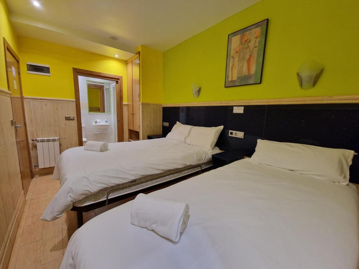 Pension Izar Bat Guesthouse San Sebastián Zewnętrze zdjęcie