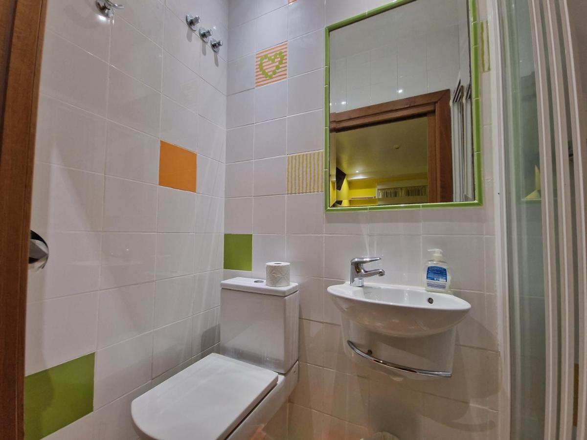 Pension Izar Bat Guesthouse San Sebastián Zewnętrze zdjęcie