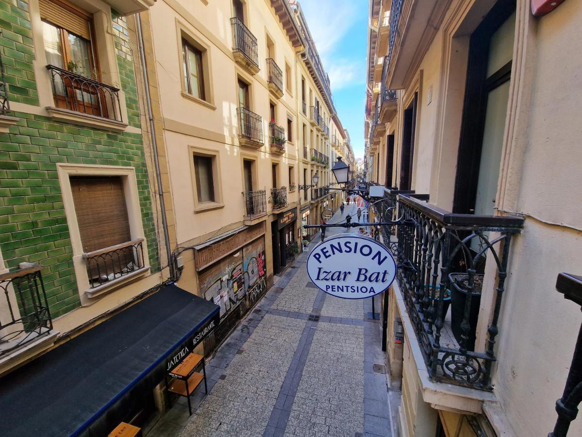 Pension Izar Bat Guesthouse San Sebastián Zewnętrze zdjęcie