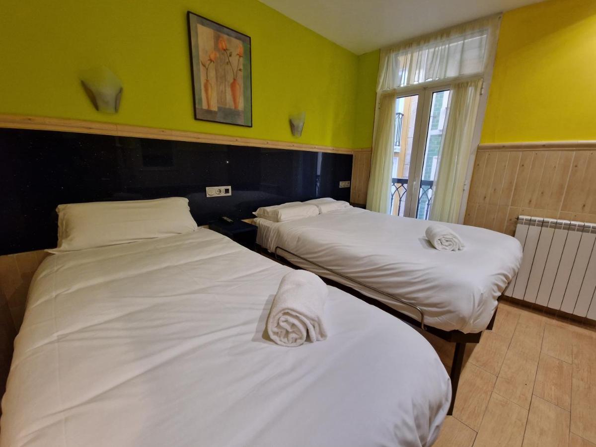 Pension Izar Bat Guesthouse San Sebastián Zewnętrze zdjęcie