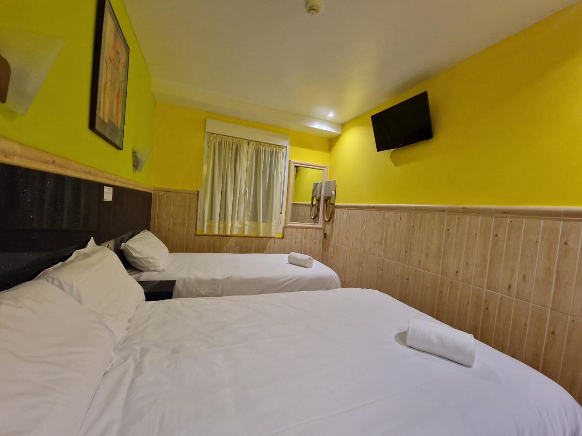 Pension Izar Bat Guesthouse San Sebastián Zewnętrze zdjęcie