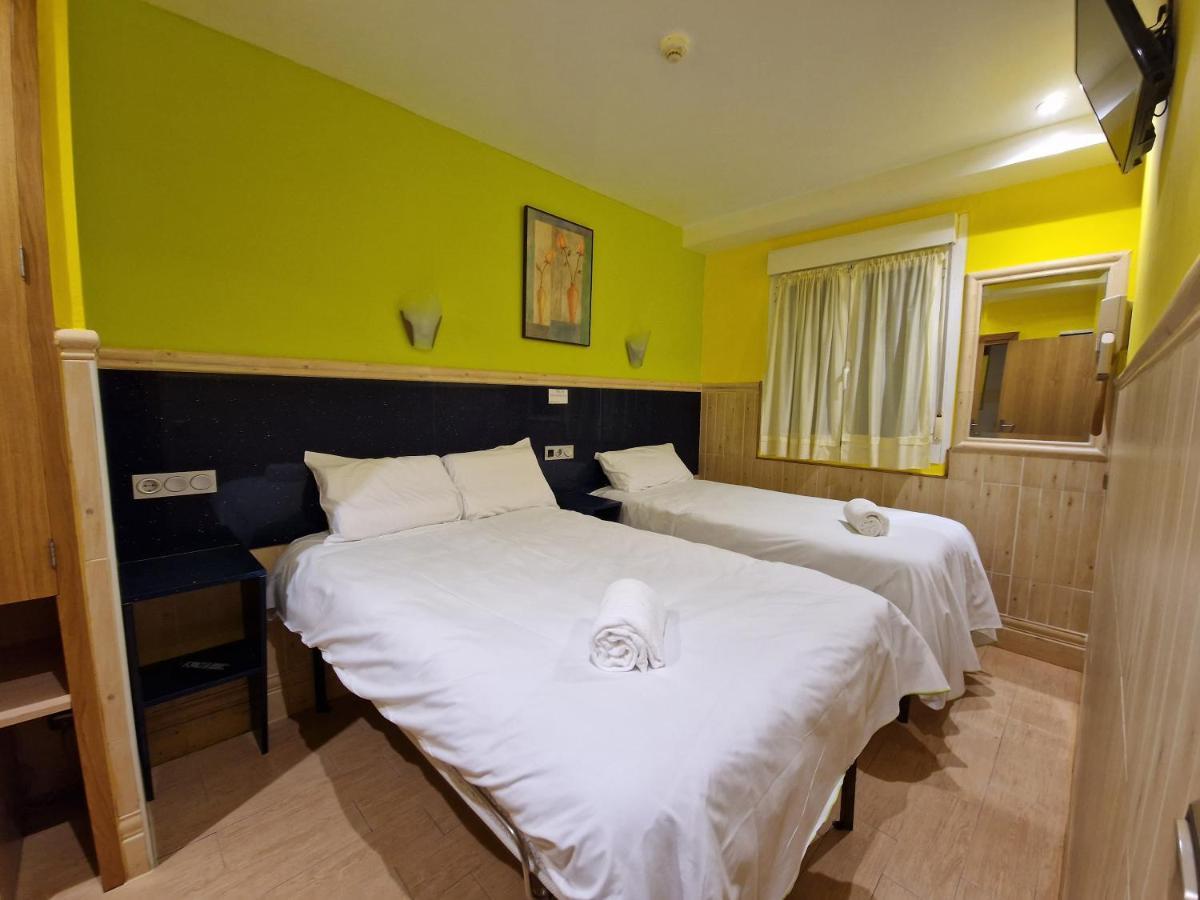 Pension Izar Bat Guesthouse San Sebastián Zewnętrze zdjęcie