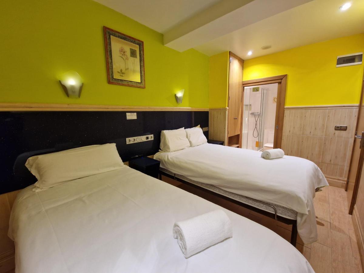 Pension Izar Bat Guesthouse San Sebastián Zewnętrze zdjęcie