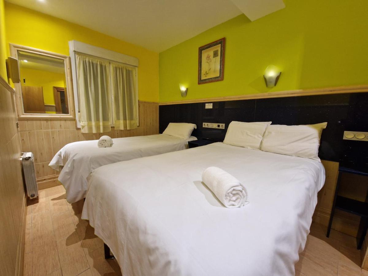 Pension Izar Bat Guesthouse San Sebastián Zewnętrze zdjęcie